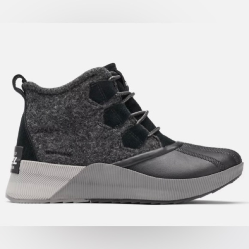 SOREL OUT N ABOUT™ III CLASSIC WOMEN'S WATERPROOF BOOT, GREY/BLACK, 8.5